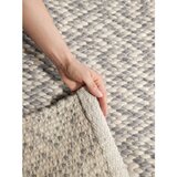 Elle Decoration Svetlo siva/kremno bela ročno tkana volnena preproga 160x230 cm Lyon Beans – | Shoptok.si