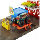 Hot Wheels Monster Trucks Explosive Garage igralni komplet | Shoptok.si
