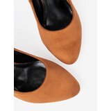 GOODIN Light brown pumps on a black heel | ePonuda.com