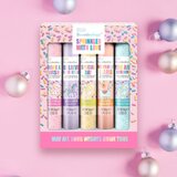 Baylis & Harding Beauticology™ Sprinkled With Love kopalna sol 65 g | Shoptok.si