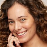 Estée Lauder Double Wear Sheer Long-Wear Makeup SPF20 puder za rahlo prekrivanje 30 ml odtenek 3N1 Ivory Beige | Shoptok.si