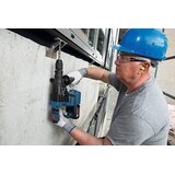 Bosch AMPShare 18V Akumulatorsko kombinirano udarno kladivo (18 V, 2 bateriji, 5,5 Ah, 2,6 J) productname.garantie.plussign BAUHAUS garancija 5 let za naprave na električni ali motorni pogon | Shoptok.si