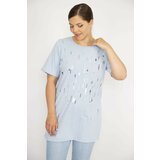 Şans Women's Plus Size Baby Blue Sequin And Stone Embroidered Crew Neck Blouse Cene