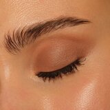 Essence Cream Eyeshadow Matte kremasto senčila za oči z mat učinkom odtenek 01 Oak 5 g | Shoptok.si