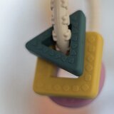 Petite&Mars Silikonska grickalica za zube Figures, 0 m+ | Eponuda.ba