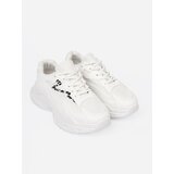Shelvt White sneakers with a decorative accent | ePonuda.com