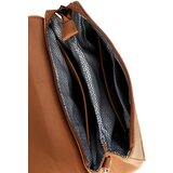 Vuch Danita Brown | ePonuda.com