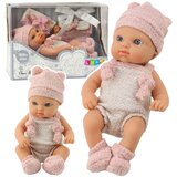  Lutka beba, ružičasta odjeća, kapa, podbradak, 18 cm | shoptok.hr