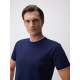 Reserved Regular fit majica s visokim udjelom merceriziranog pamuka - mornarsko plava | shoptok.hr