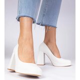 Gemre White pumps on a chunky heel with a square toe Irenois | Shoptok.si
