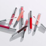 Clinique Pop™ Plush Creamy Lip Gloss hidratantno sjajilo za usne nijansa Strawberry Pop 3,4 ml | shoptok.hr