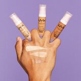 NYX Professional Makeup kremni korektor - Bare With Me Concealer Serum - Medium (BWMCCS07) | Shoptok.si