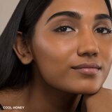 Bobbi Brown Mini Skin Long-Wear Weightless Foundation dolgoobstojen tekoči puder SPF 15 odtenek Honey 13 ml | Shoptok.si