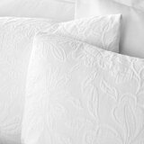 Bianca Bela posteljnina za zakonsko posteljo iz žakarja 200x200 cm Fleur Matelassé – | Shoptok.si