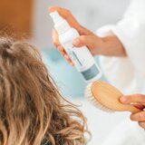 Naïf® Hranjivi dječji balzam bez ispiranja za lakše češljanje kose 150ml | shoptok.hr