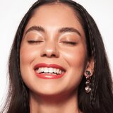 Essence Caring SHINE negovalna šminka odtenek 207 My Passion 3,5 g | Shoptok.si
