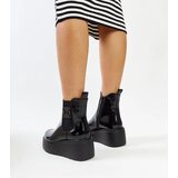 Gemre Black insulated patent wedge ankle boots Sarkisa | Shoptok.si