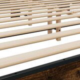  Posteljni okvir dimljeni hrast 200x200 cm inž. les in kovina | Shoptok.si