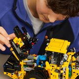 Lego LEGO® Technic - Nakladalnik s kolesi Volvo L120 Electric (42209) | Shoptok.si