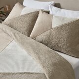 Catherine Lansfield Bež posteljina za bračni krevet od mikropliša 200x200 cm Larsson Geo – | shoptok.hr