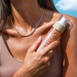 Cocosolis AURA Peptide Shimmer Spray vlažilno pršilo z bleščicami z vonjem Raspberry 100 ml | Shoptok.si