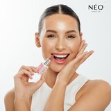NEO MAKE UP Intense Serum Sheer Lipstick kremasta vlažilna šminka odtenek 05 Peachy Glass 4.3 g | Shoptok.si