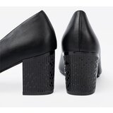 GOODIN Black pumps on a striking heel | ePonuda.com