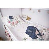 Butter Kings Bela napenjalna otroška rjuha za otroško posteljico iz bombažnega satena 60x120 cm Flowers Around Me – | Shoptok.si