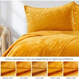 Restilo Rumeno prešito pregrinjalo 170x210 cm Laila – AmeliaHome | Shoptok.si