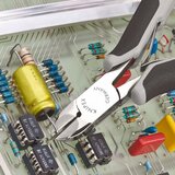 Knipex precizne dijagonalne sečice za elektroniku sa umetnutom oštricom od tvrdog metala 135mm (77 02 135 h esd) | ePonuda.com