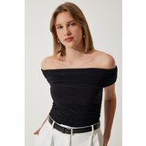  Women's Black Gathered Open Shoulder Sandy Blouse | ePonuda.com