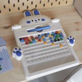 Woopie magnetna ploča Montessori MagPad - bijeli zeko | shoptok.hr