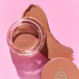 Essence Cream Eyeshadow Matte kremasto sjenilo za oči s mat efektom nijansa 01 Oak 5 g | shoptok.hr