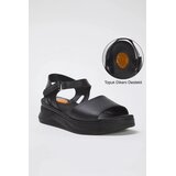 Trendyol Shoes Ženske sandale Takss25Sd00002, Crne u