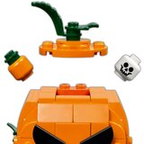 Lego LEGO® Iconic - Poltovornjak z bučo s svečo (40822) | Shoptok.si