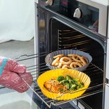Paket 4 silikonskih košar z ročaji za cvrtnik na vroč zrak in 2 kuhinjska čopiča InnovaGoods | Shoptok.si