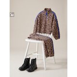 Sinsay Jogger hlače s leopard uzorkom i bočnim prugama Slike