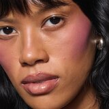 MAC Cosmetics Skinfinish Colourstruck rumenilo nijansa Your Heroine 4.5 g | shoptok.hr