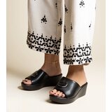 Gemre Black wedge sandals with a buckle Keirenh | ePonuda.com
