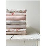 CamCam Copenhagen Rožnate/bež plenice v kompletu 2 ks iz muslina 70x70 cm Bows – | Shoptok.si