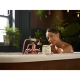 Sanctuary Spa Golden Sandalwood solni piling za tijelo 300 g | shoptok.hr