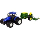 Blue tractor with baler | Shoptok.si