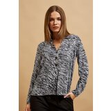 Moodo T-shirt with a V-neck. | shoptok.hr