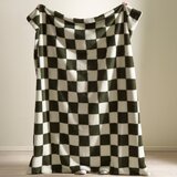 Catherine Lansfield Bela/zelena odeja 130x170 cm Cosy Soft Checkerboard – | Shoptok.si