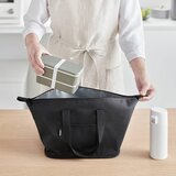 YAMAZAKI Crna termo torba 8 l Tower – | shoptok.hr