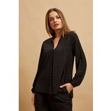Moodo T-shirt with a V-neck. | shoptok.hr