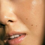 MÁDARA Creamy Clay AHA Peel Mask - 60 ml | Shoptok.si