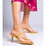 D/CEO marka niezdefiniowana Yellow elegant heeled slides Kapilon | ePonuda.com