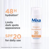 Mixa Vitamin C + Niacinamide Anti-Dark Spot Cream SPF20 dnevna krema za obraz za vse tipe kože 50 ml | Shoptok.si