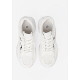 Shelvt White sneakers with a decorative accent | ePonuda.com